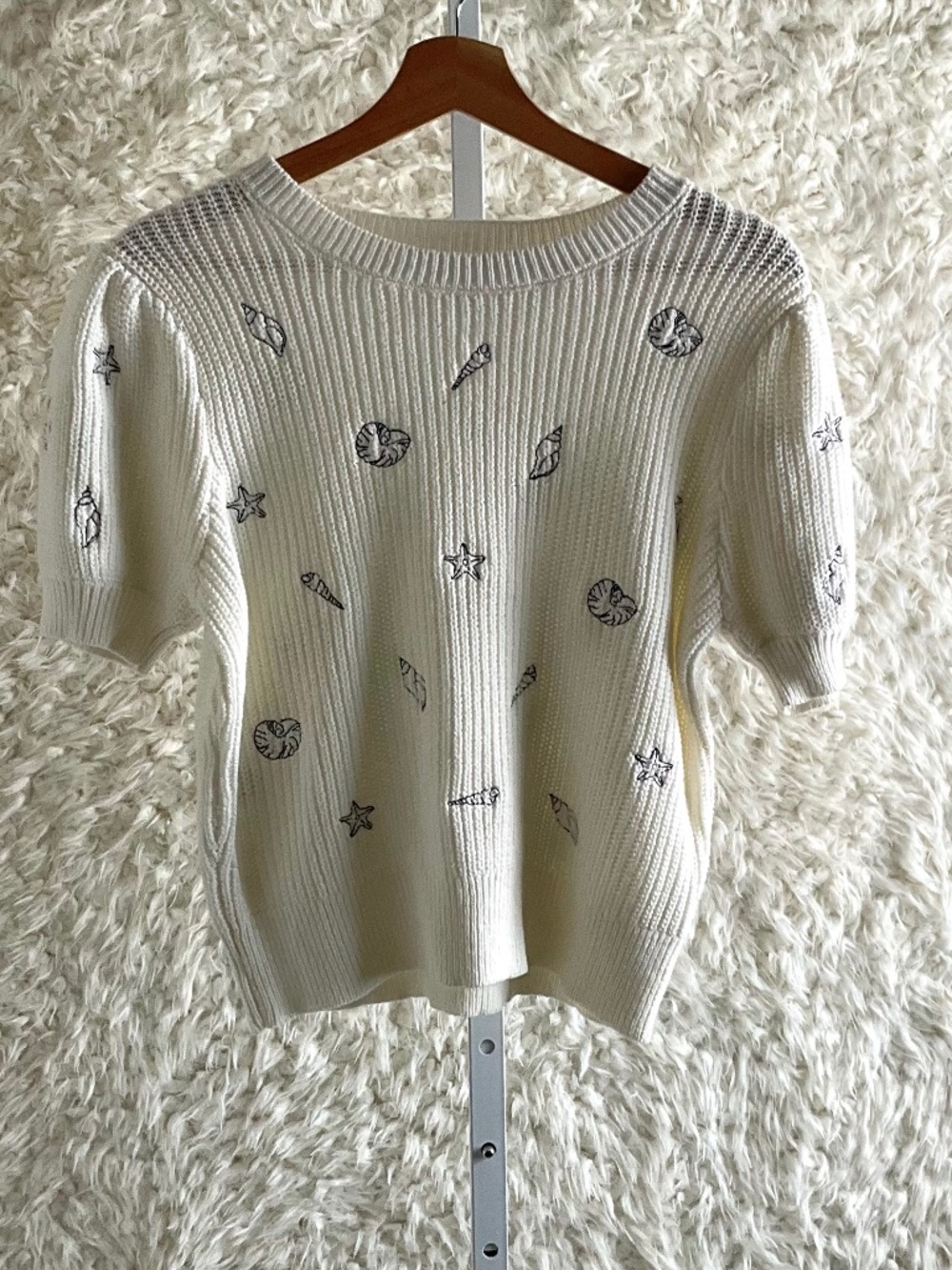 FRANCESCA'S WOMEN'S SOFT CREWNECK SHORT-SLEEVED SWEATER~SIZE SMALL!